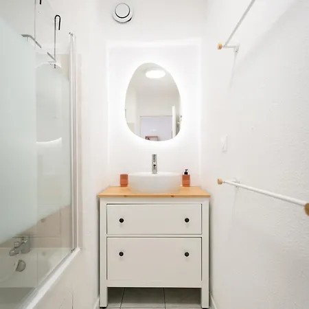 Apartamento Escapade Toulousaine - Metro, Parking, Terrasse *